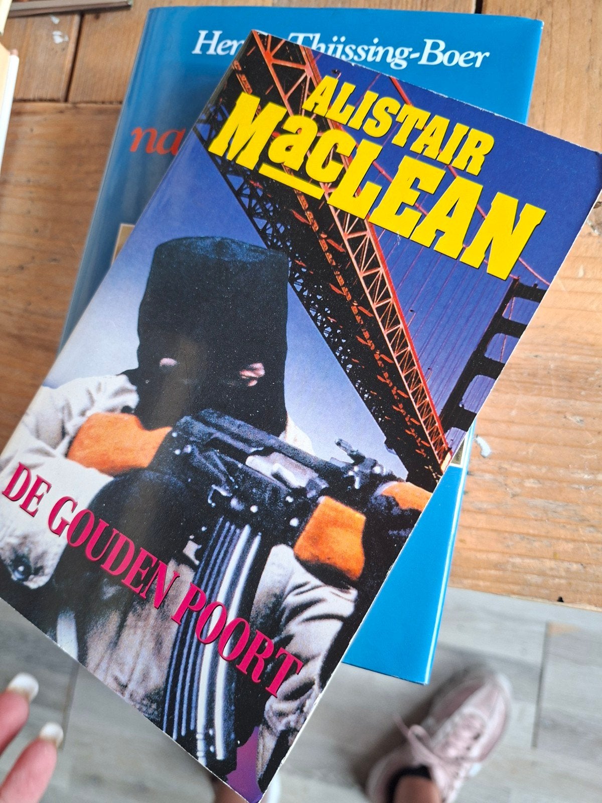 De Gouden Poort - Alistair MacLean (Thriller), Ophalen of Verzenden