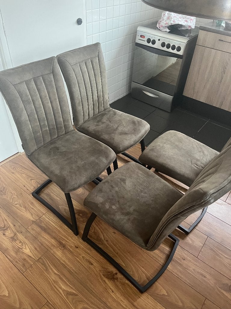 Eetkamer stoelen, Ophalen, Zo goed als nieuw, 4 tot 6 stoelen