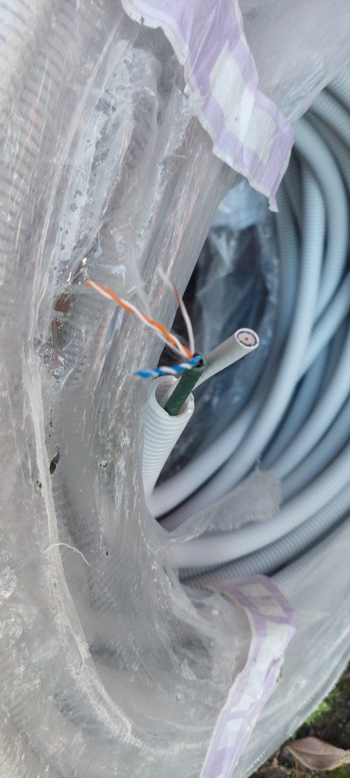 Nieuwe installatiekabel met UTP en coax, Ophalen of Verzenden, Nieuw, Overige merken, Kabel of Snoer