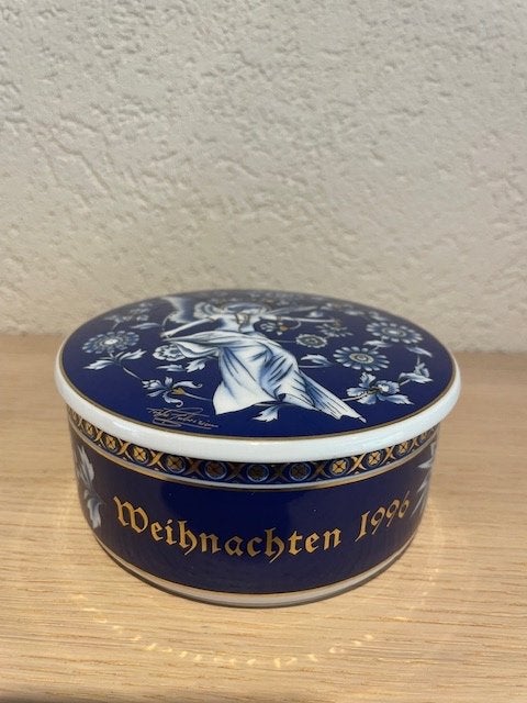 Hutschenreuter porseleinen kerstdoosje nieuw, Ophalen of Verzenden, Nieuw, Porselein, Overige typen