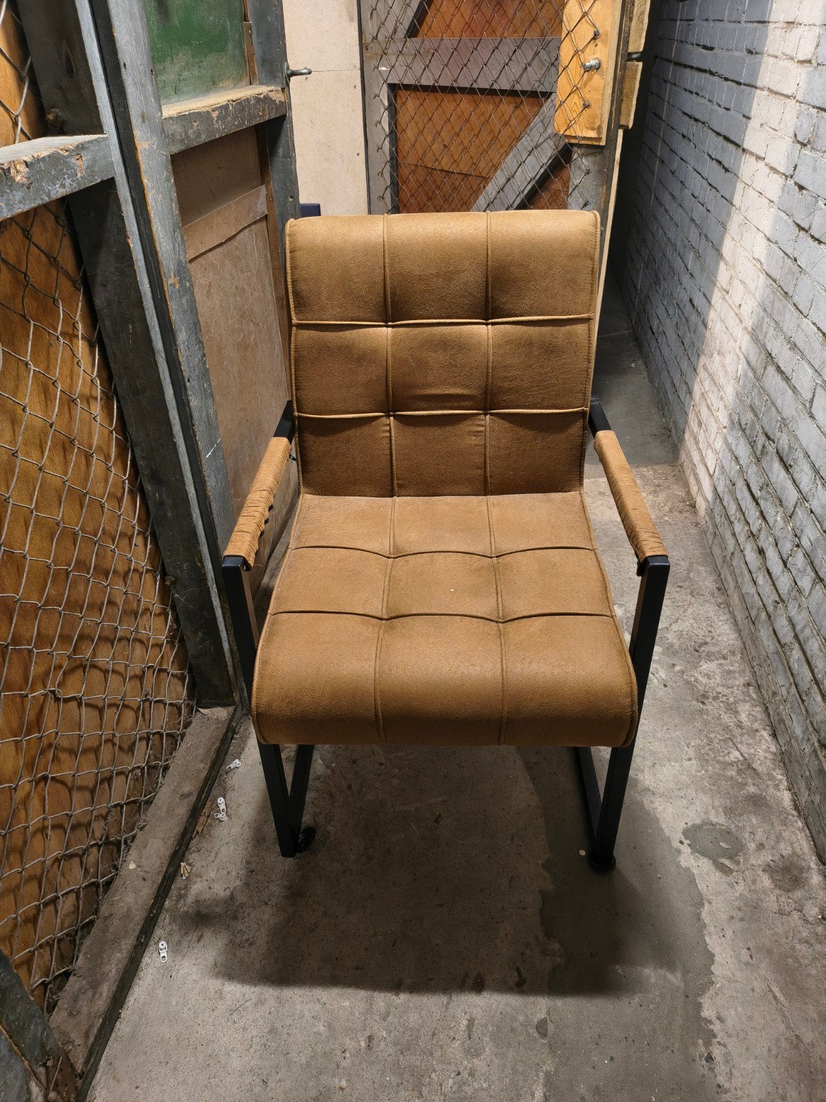 Comfortabele eetkamerstoelen met armleuning, Ophalen, Overige kleuren, Zo goed als nieuw, Metaal