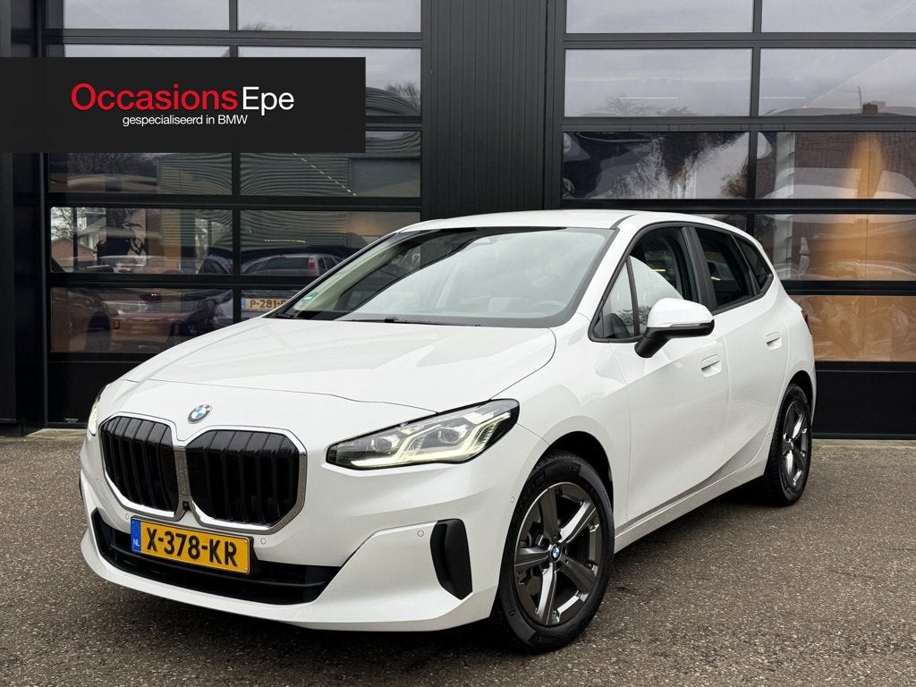 BMW 2-Serie Active Tourer 218i Luxury Line Headup Camera, Auto's, Dealer onderhouden, Gebruikt, Euro 6, 1445 kg