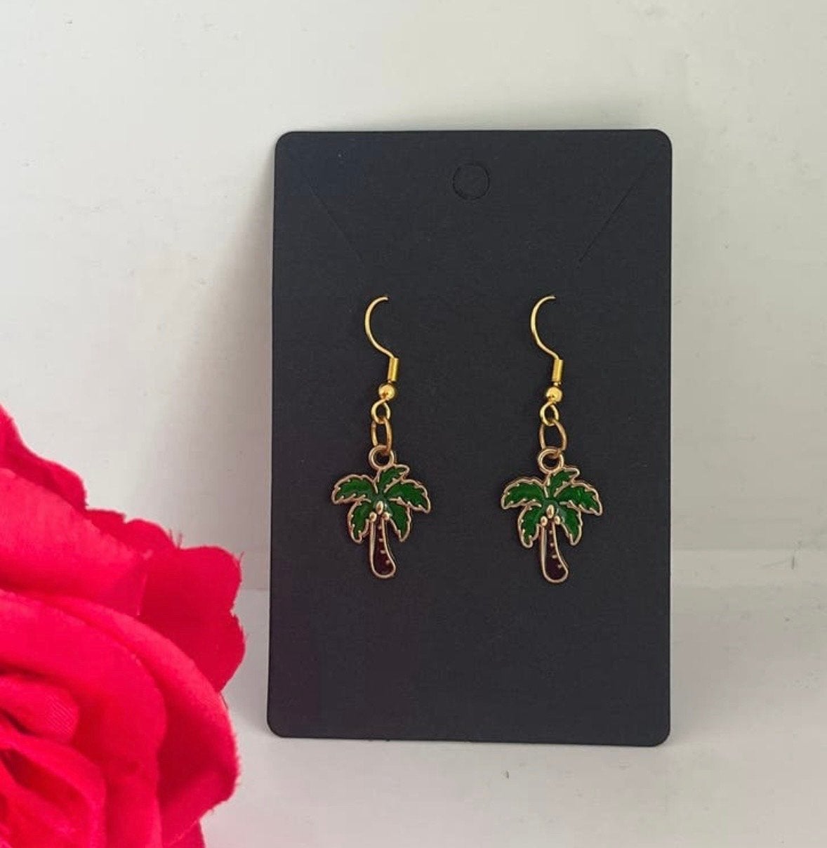 Nieuwe goudkleurige oorbellen met palmboom bedel, Sieraden, Tassen en Uiterlijk, Oorbellen, Overige materialen, Hangers, Verzenden