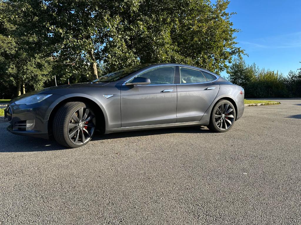 Tesla S P85D | Performance | FREE SUPERCHARGER | FULL FSD, Zwart, Model S, Alcantara, Elektrisch