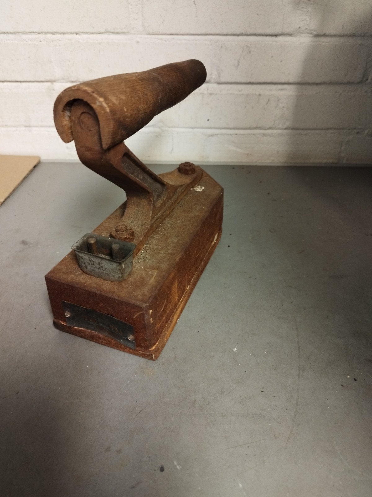 Antiek Strijkijzer - Decoratief Verzamelobject, Ophalen of Verzenden