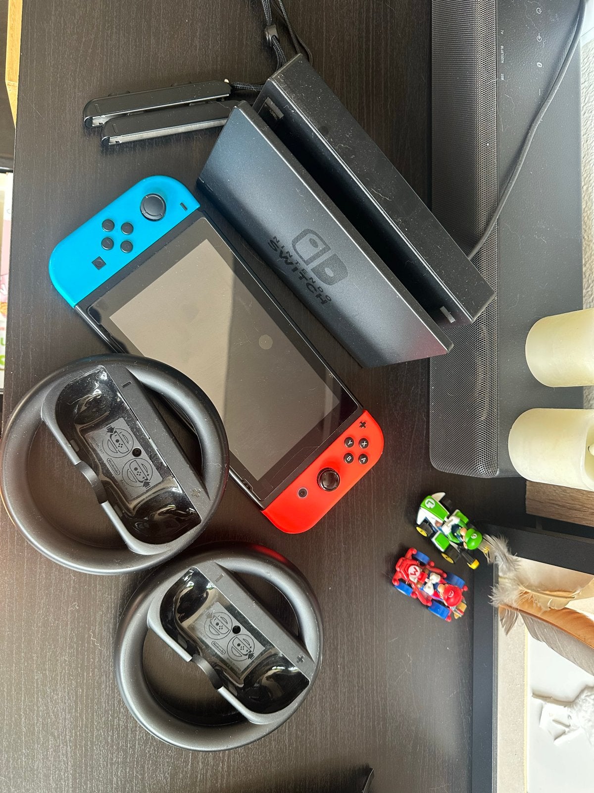 Nintendo Switch met accessoires - Blauw/Rood Joy-Cons, Ophalen, Gebruikt, Met 2 controllers, Switch Original