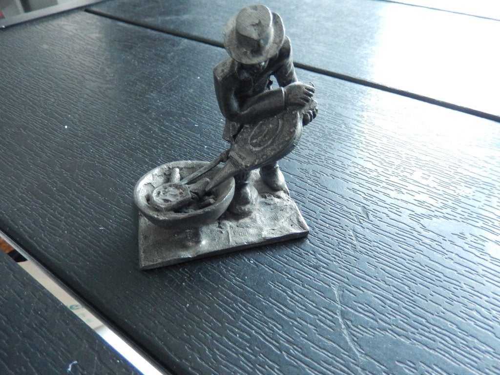 Tinnen miniatuurtje: smid (zgan), Antiek en Kunst, Antiek | Tin, Ophalen