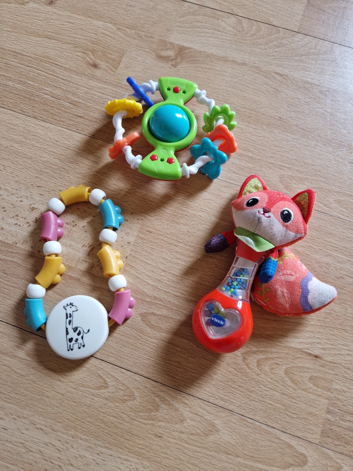 Baby rammelaars, knisperboekjes en knuffeldoekjes, Ophalen of Verzenden, Zo goed als nieuw, Overige kleuren