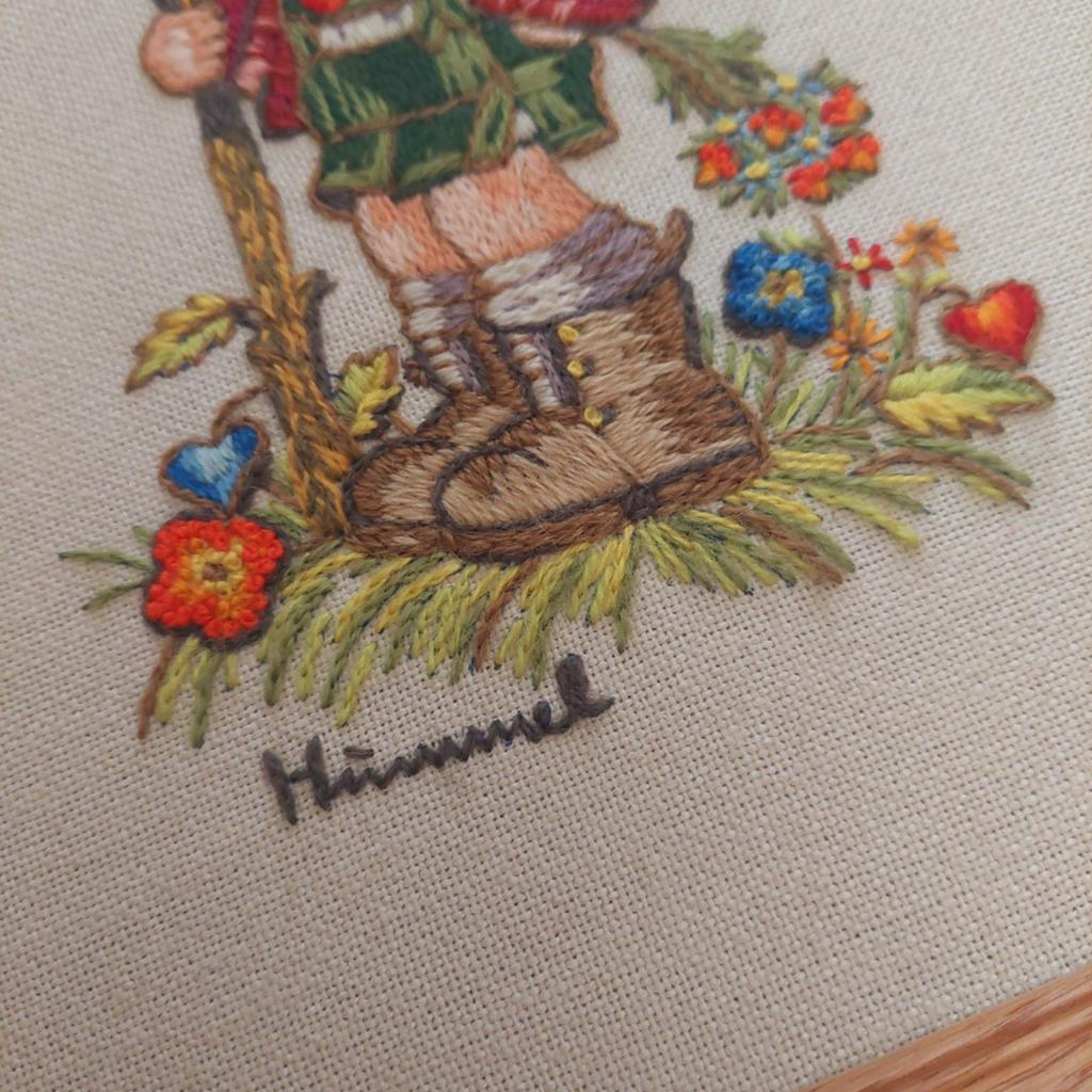 Lucky Vintage set van 2 Vintage hummel borduurwerkjes, Gebruikt, ., Ophalen of Verzenden, Wanddecoratie