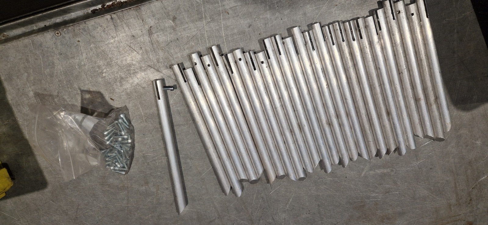 26x Aluminium pikketjes voor tuinafscheiding/rand, Tuin en Terras, Ophalen, Nieuw, Aluminium