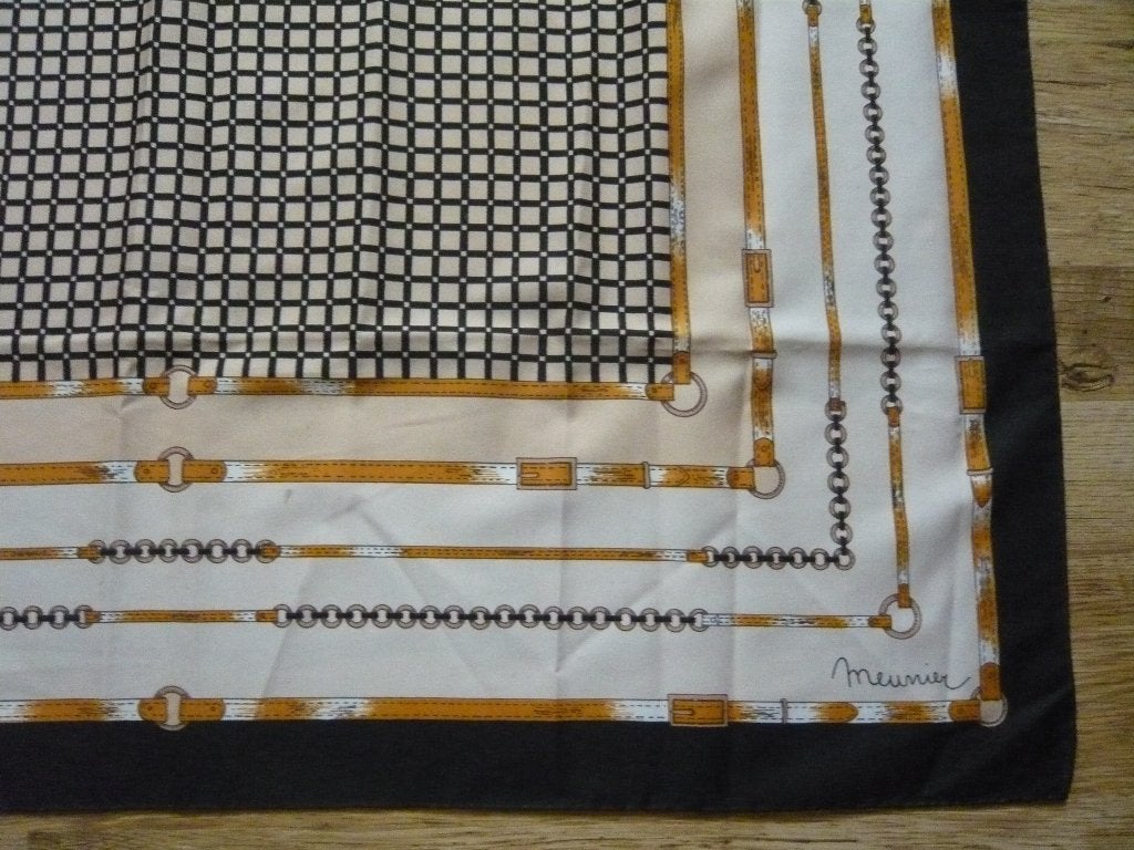 vintage gesigneerde Meunier designer sjaal Foulard 85x85, Maat 46/48 (XL) of groter, Ophalen of Verzenden, Zo goed als nieuw, Sjaal