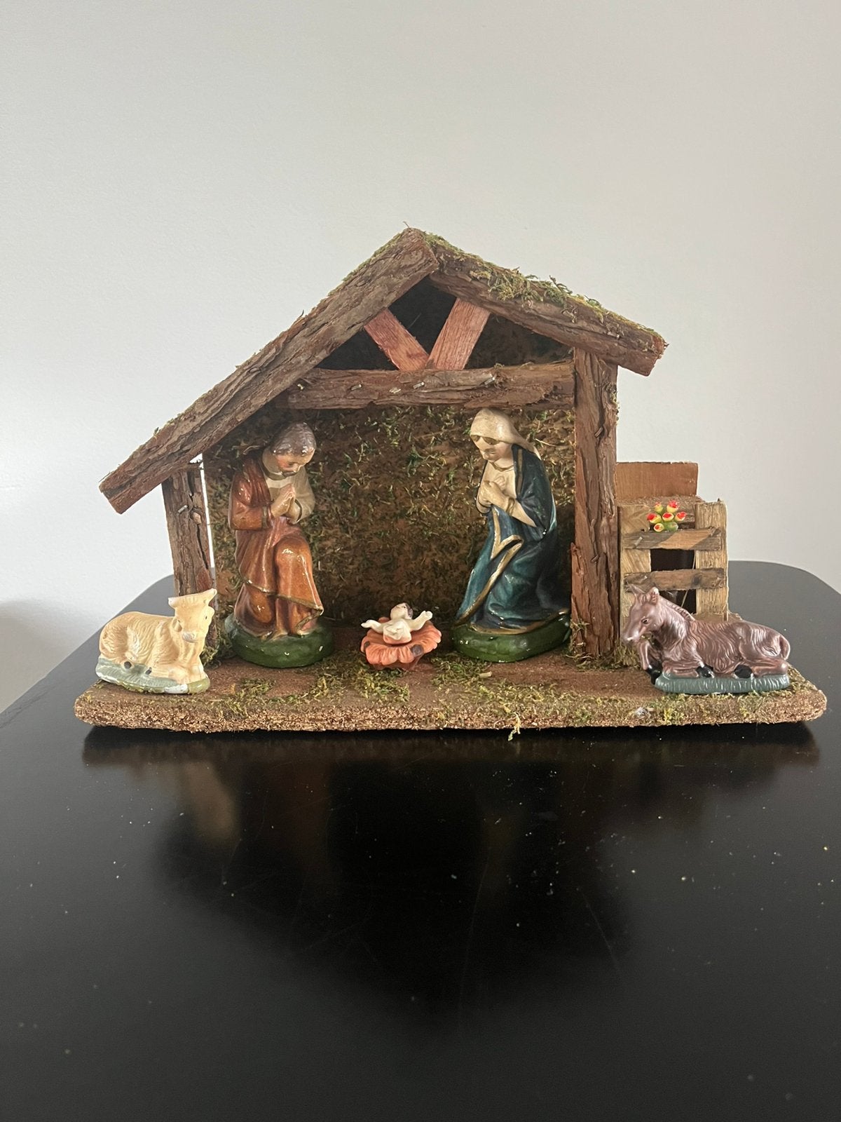 Kleine kerststal porseleinen beeldjes, Diversen, Ophalen of Verzenden, Gebruikt