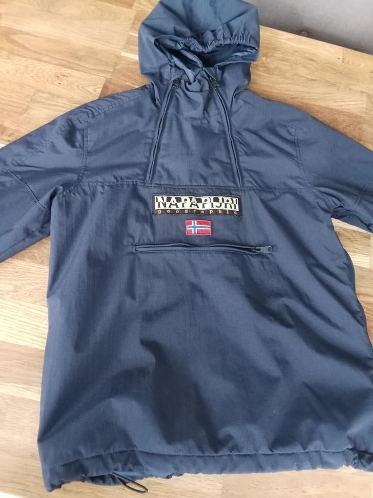 Donkerblauwe winterjas napapijri, Ophalen of Verzenden, Zo goed als nieuw, Jongen of Meisje, Jas