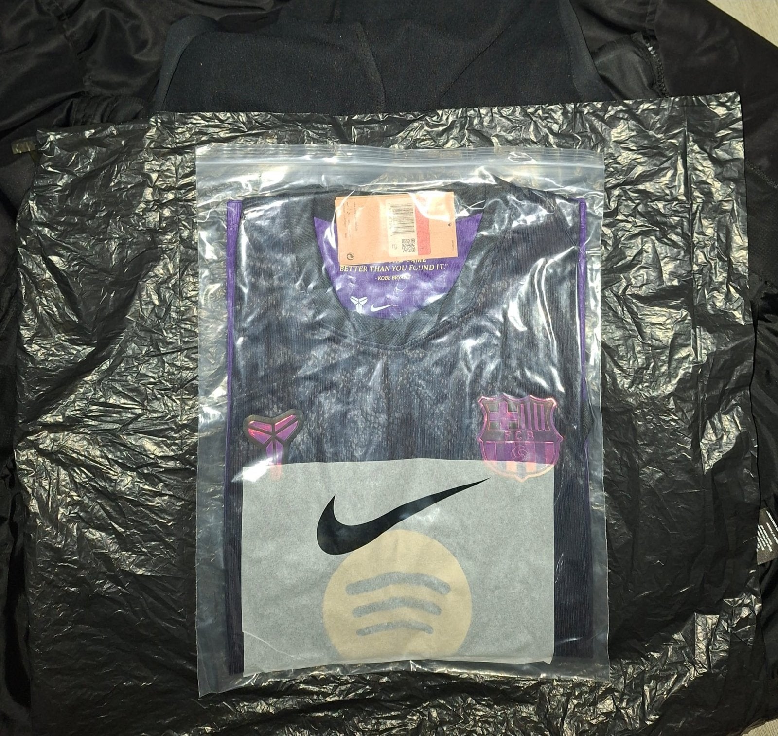 FC Barcelona x Kobe Bryant Nike voetbalshirt, Ophalen of Verzenden, Nieuw, Maat 48/50 (M), Zwart