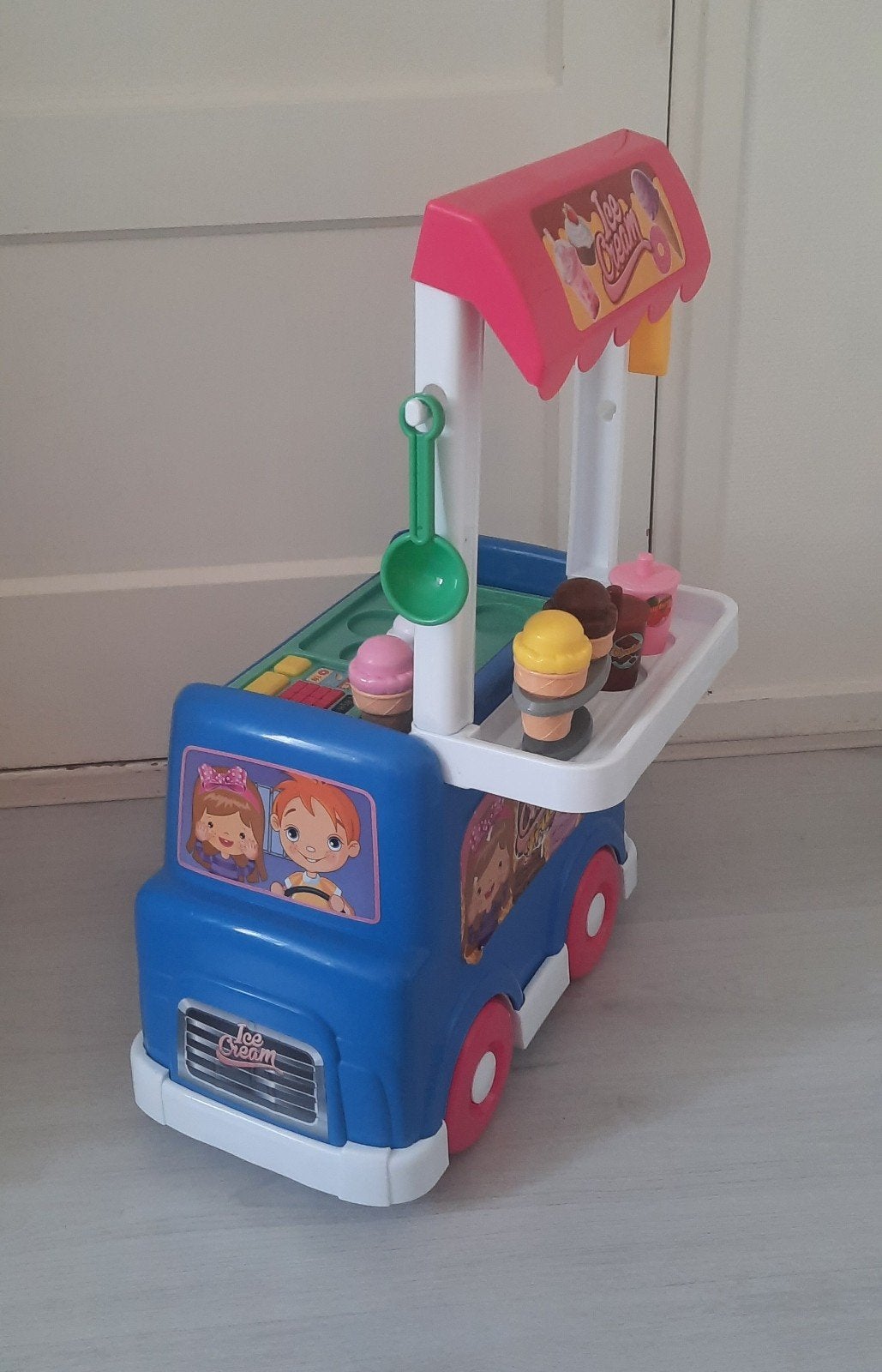 Ice cream truck, ijswagen, Ophalen