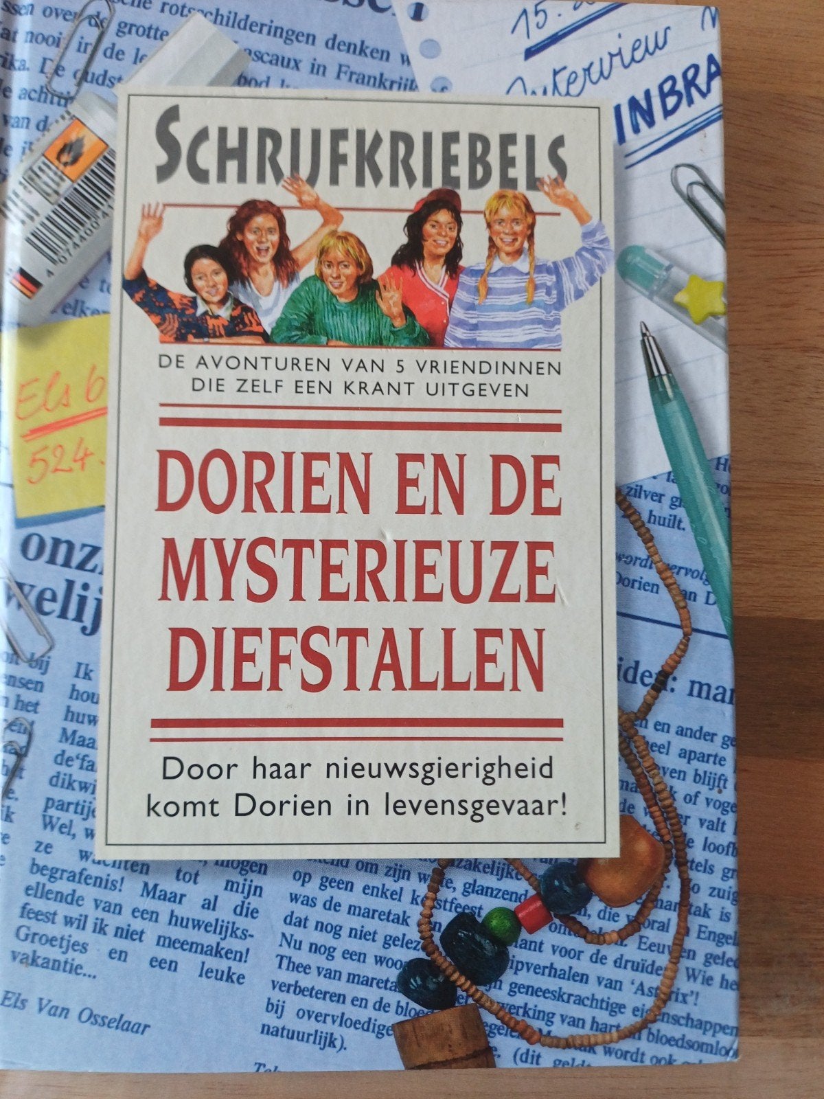 M. van Biest - Dorien en de mysterieuze diefstallen, Fictie algemeen, Ophalen of Verzenden, Zo goed als nieuw, M. van Biest