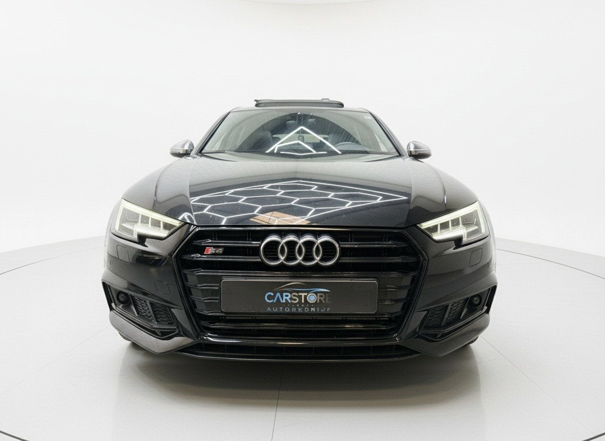 Audi S4 Avant 3.0 TFSI S4 quattro RS STOELEN PANO ACC CAMERA, Gebruikt, 2995 cc, 1650 kg, Zwart