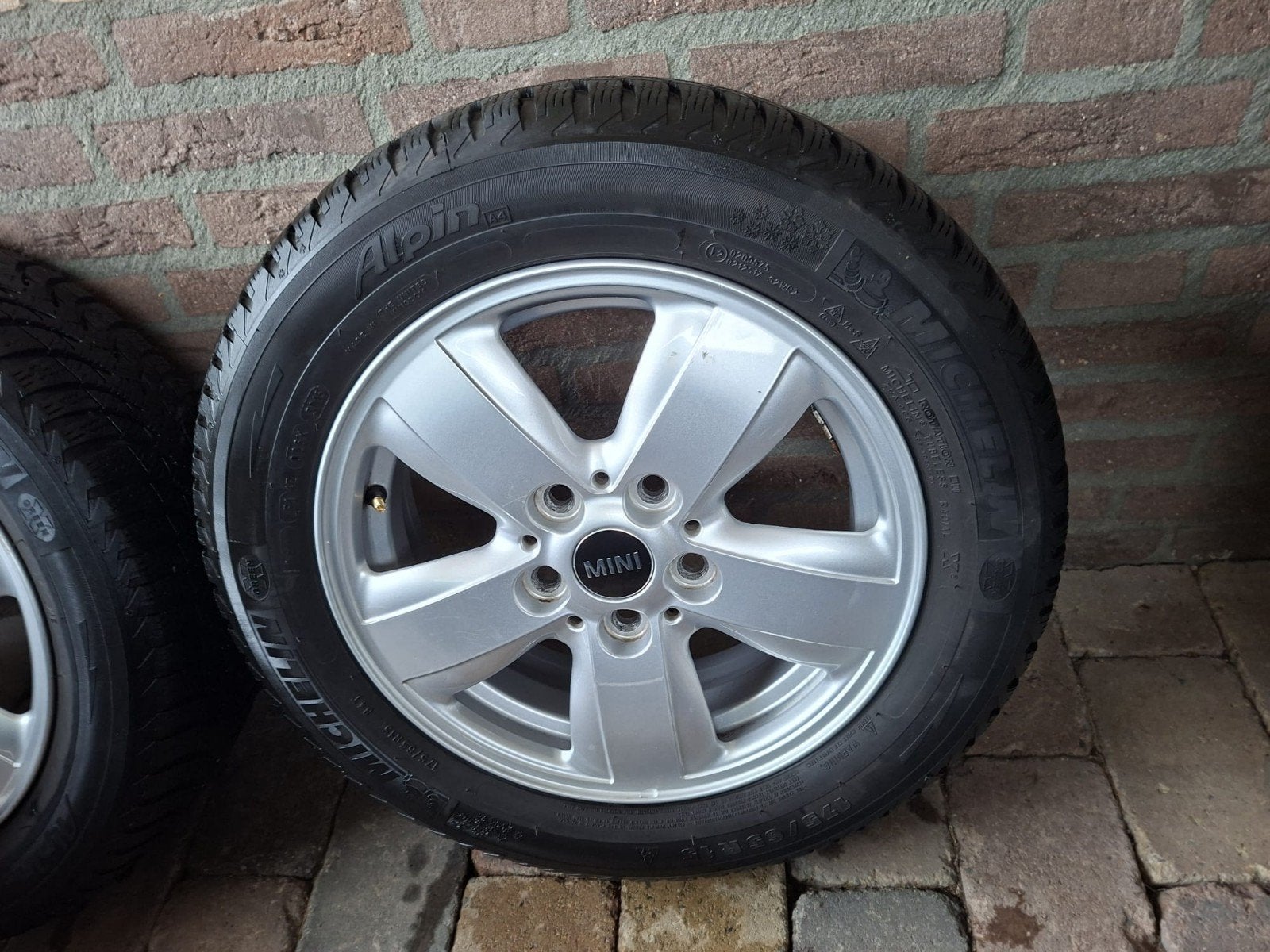 winterbanden op aluminium velgen voor mini zeer goed profiel, Ophalen, Gebruikt, Mini