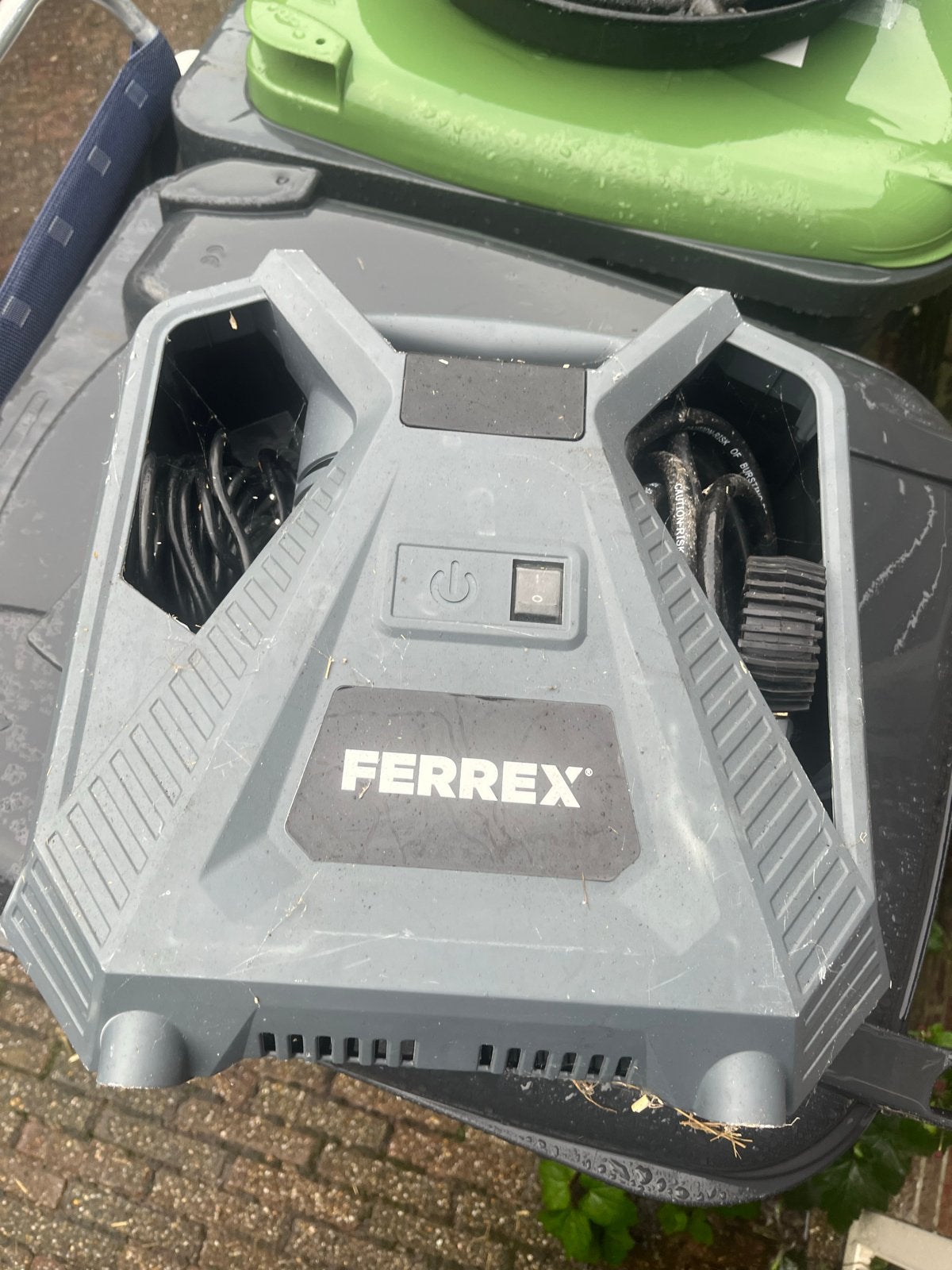 Ferrex Compressor - Compact en Krachtig, Gebruikt, Ophalen of Verzenden, Minder dan 200 liter/min, Minder dan 6 bar