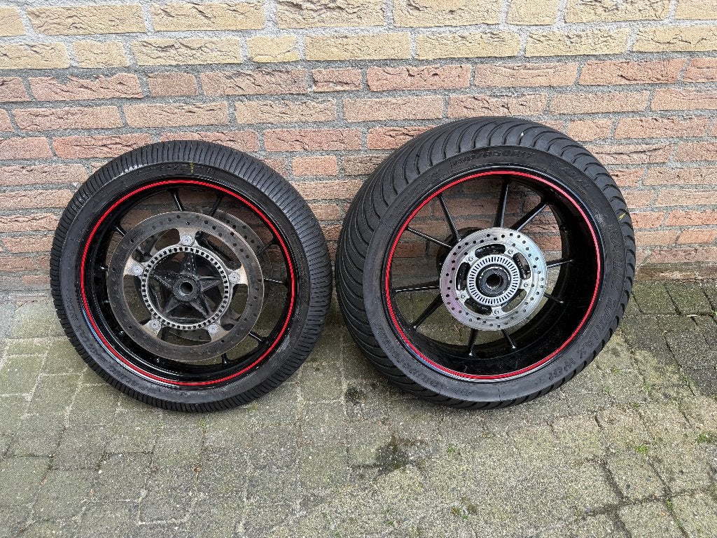 Wielen BMW S1000RR 2013 met regenbanden, Motoren, Ophalen, Gebruikt