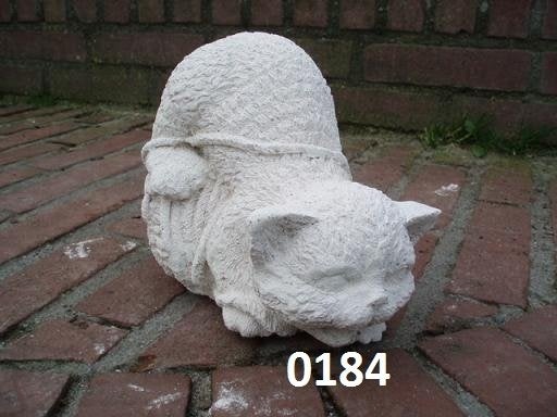 KAT OP WOL. POES OP WOL.  nr 0184., Tuin en Terras, Tuinbeelden, Nieuw, Dierenbeeld, Beton, Ophalen