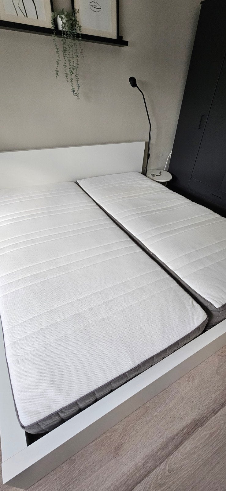 2x IKEA HÖVÅG matras 90x200 cm – medium – zeer goede staat, Ophalen, Zo goed als nieuw, Eenpersoons, 90 cm