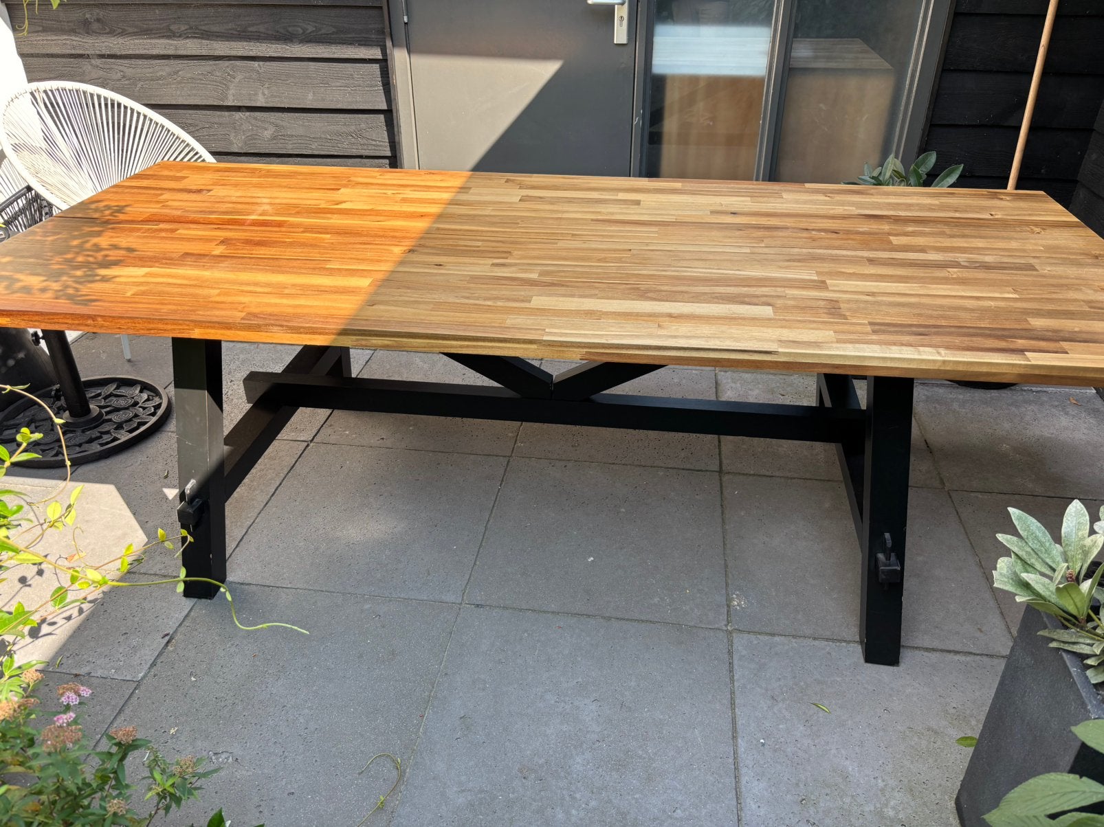 Mooie stoere acacia houten eettafel 100x240 cm IKEA SKOGSTA, Huis en Inrichting, Tafels | Eettafels, Ophalen, Teakhout, 200 cm of meer