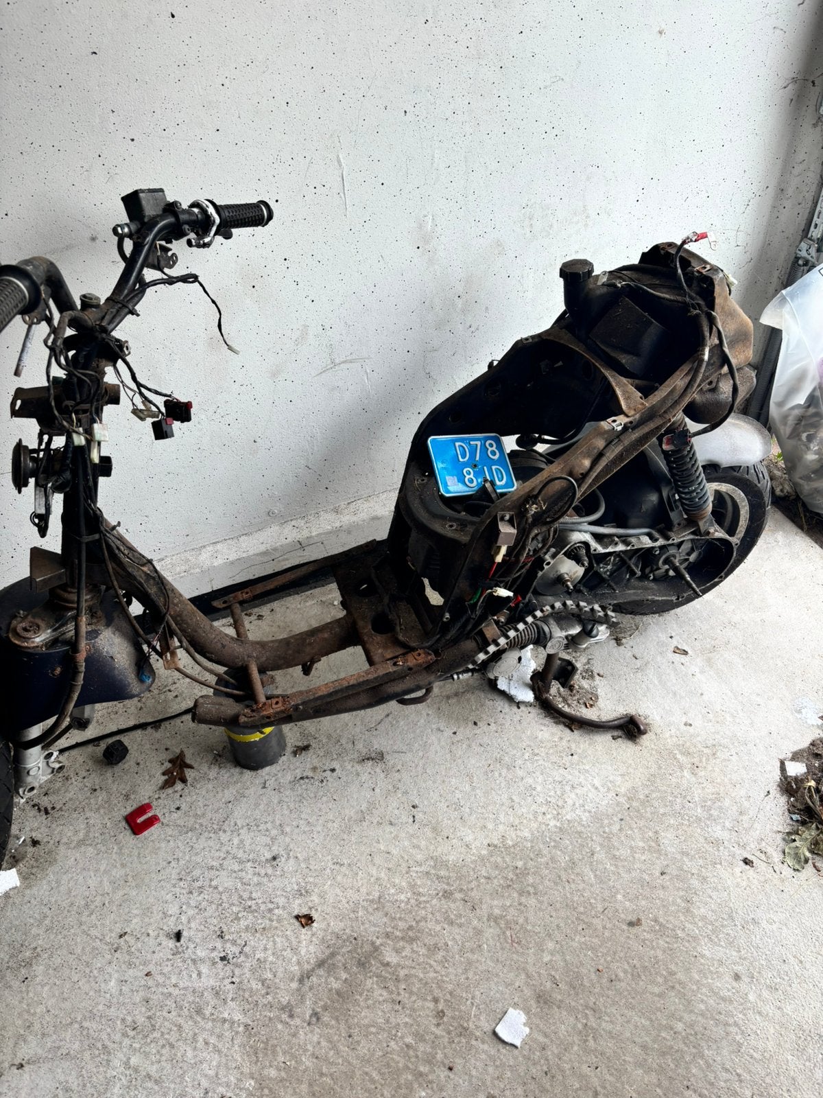 zip frame met blok, Ophalen, Gebruikt, Benzine, Overige modellen