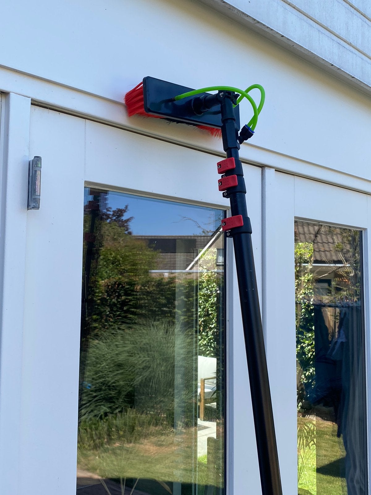 High clean telescoop borstel, Ophalen