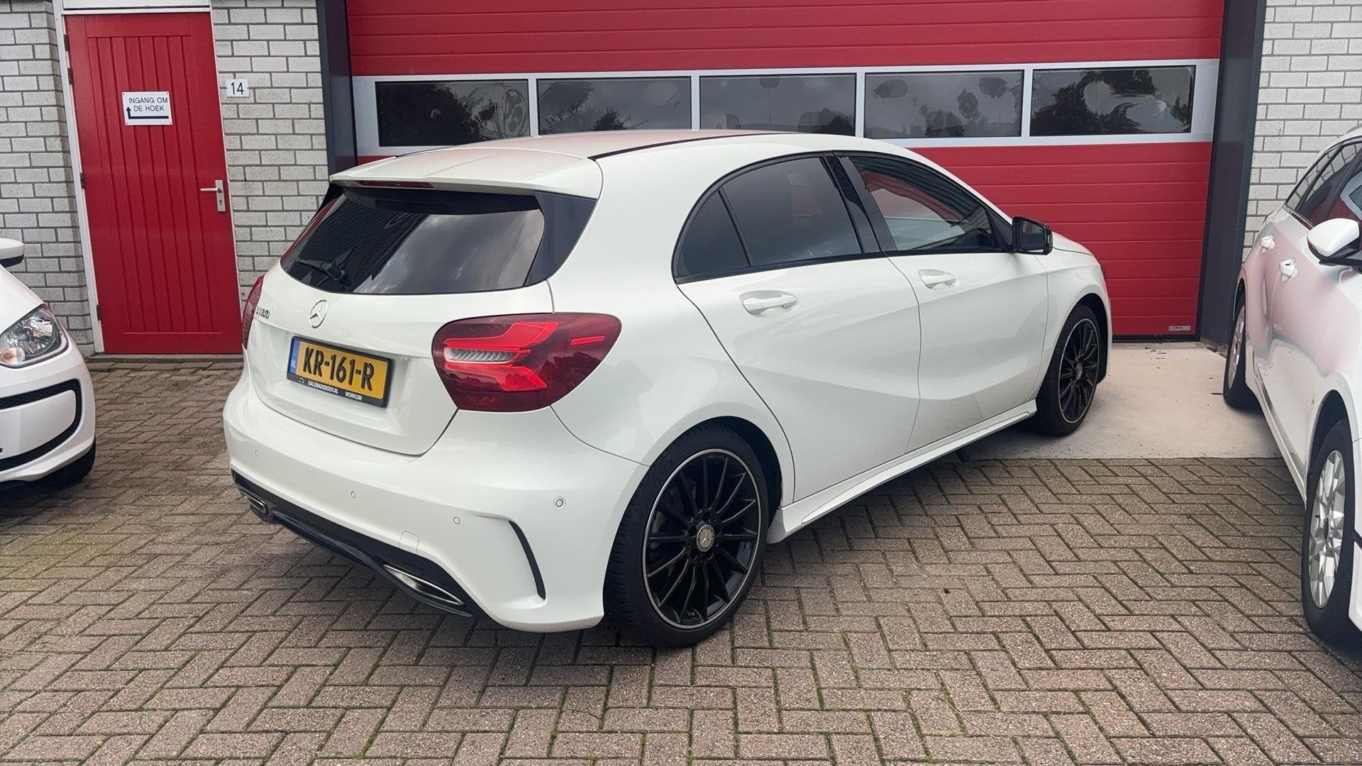 Mercedes-Benz A-klasse 160 AMG Night Edition TREKHAAK / FULL, Voorwielaandrijving, Gebruikt, Euro 6, 4 cilinders