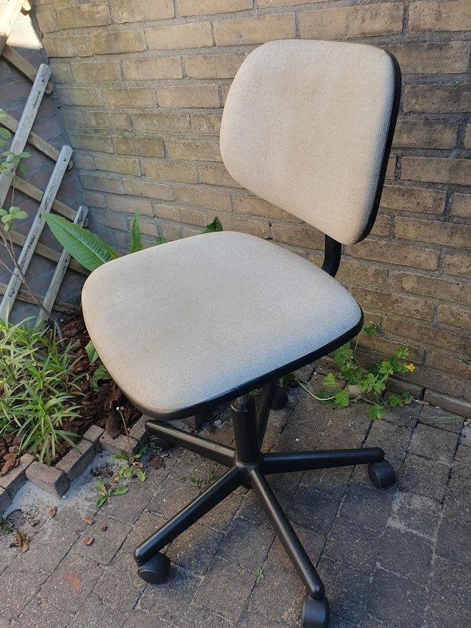 Oude bureaustoel bruin, Huis en Inrichting, Bureaustoelen, Ophalen, Gebruikt, Bruin, Bureaustoel