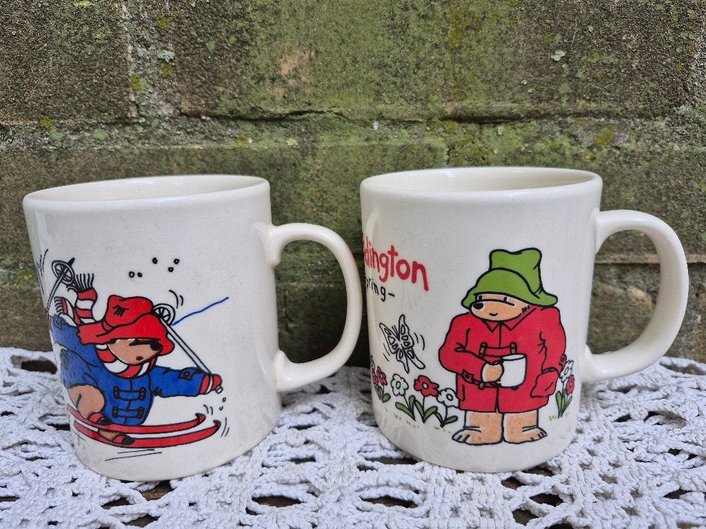 Set van 2 Vintage Douwe Egberts Paddington Mokken, Overige merken, Keramiek, Vintage, Zo goed als nieuw