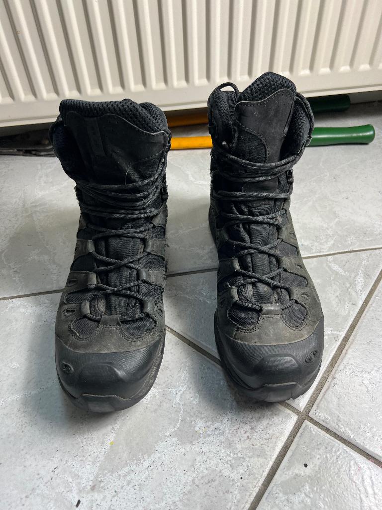 Gedragen paar Salomon schoenen maat 46, Verzenden, Gebruikt, Schoenen