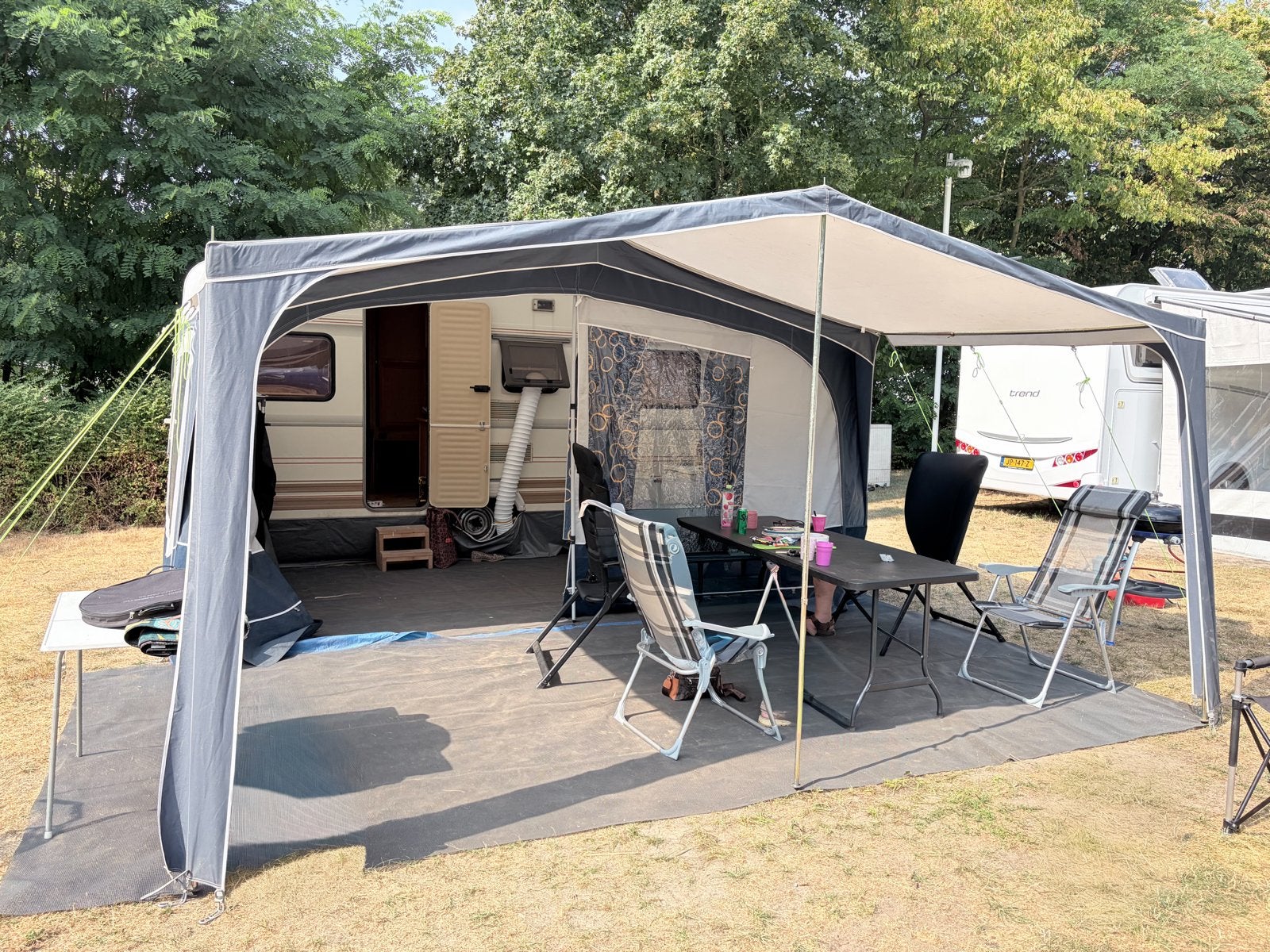 Dethleffs RD6 uit 1990 - Tweede eigenaar, Caravans en Kamperen, Dwarsbed, 750 - 1000 kg, Particulier, Luifel