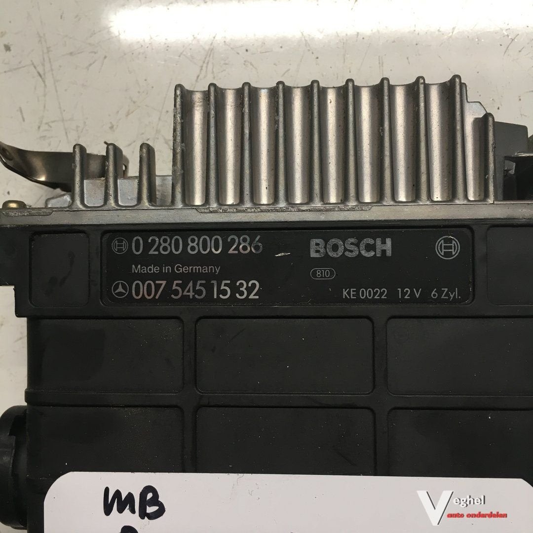 Mercedes W124  1993   ECU   007 545 1532  Bosch 0280800286, Auto-onderdelen, Gebruikt, -, -, Ophalen of Verzenden