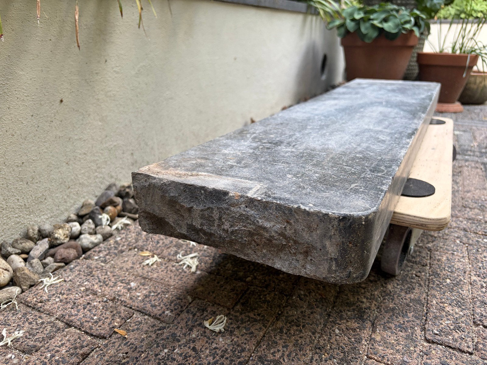 Antieke hardstenen dorpel van 6cm dik met afgeronde hoeken, Ophalen, Gebruikt, Hardsteen, Vensterbanken