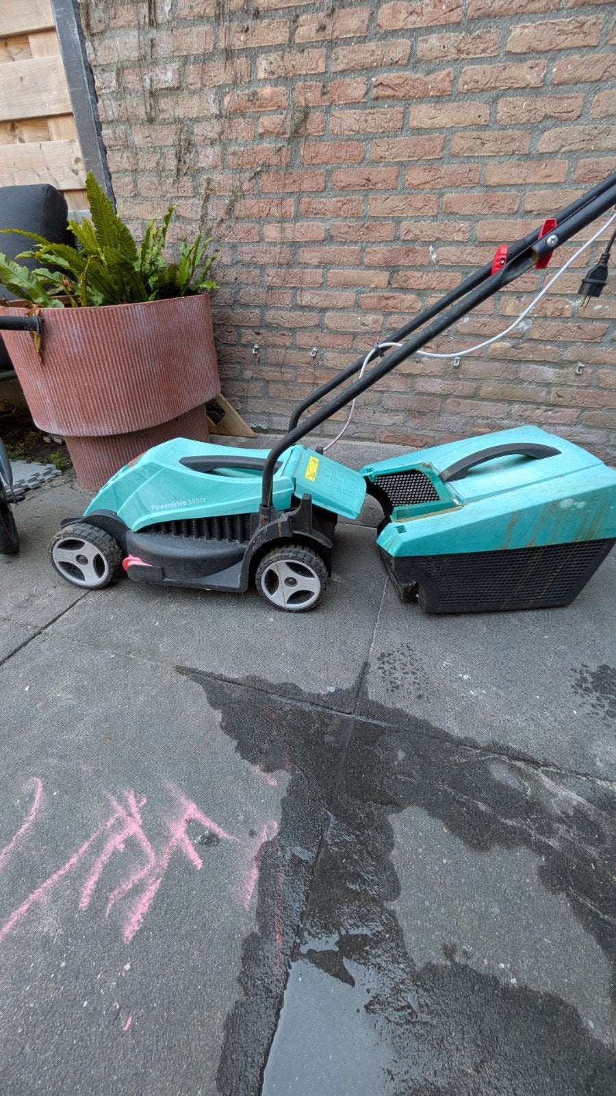 Bosch Rotak 32 elektrische grasmaaier, Ophalen, Cirkelmaaier, Gebruikt, Elektrische grasmaaier