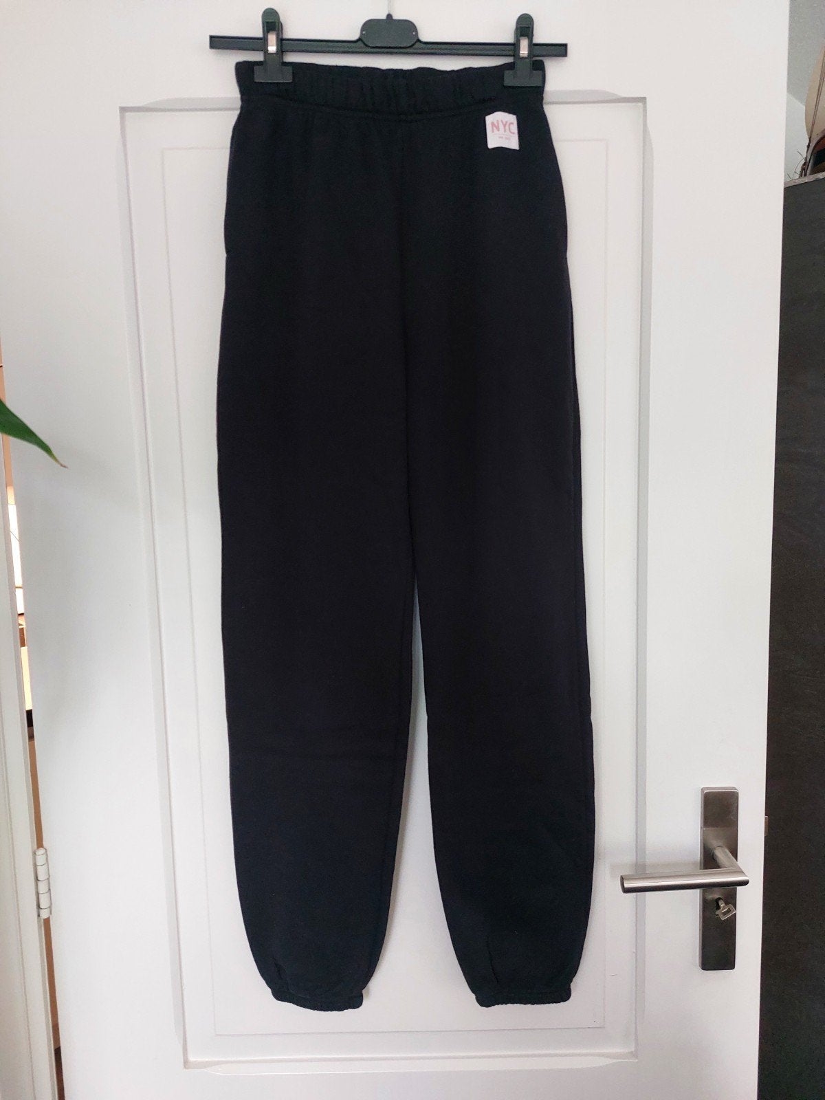 Zwarte nieuwe joggingbroek van H&M NYC, Kinderen en Baby's, Broek, Jongen of Meisje, H&M, Nieuw