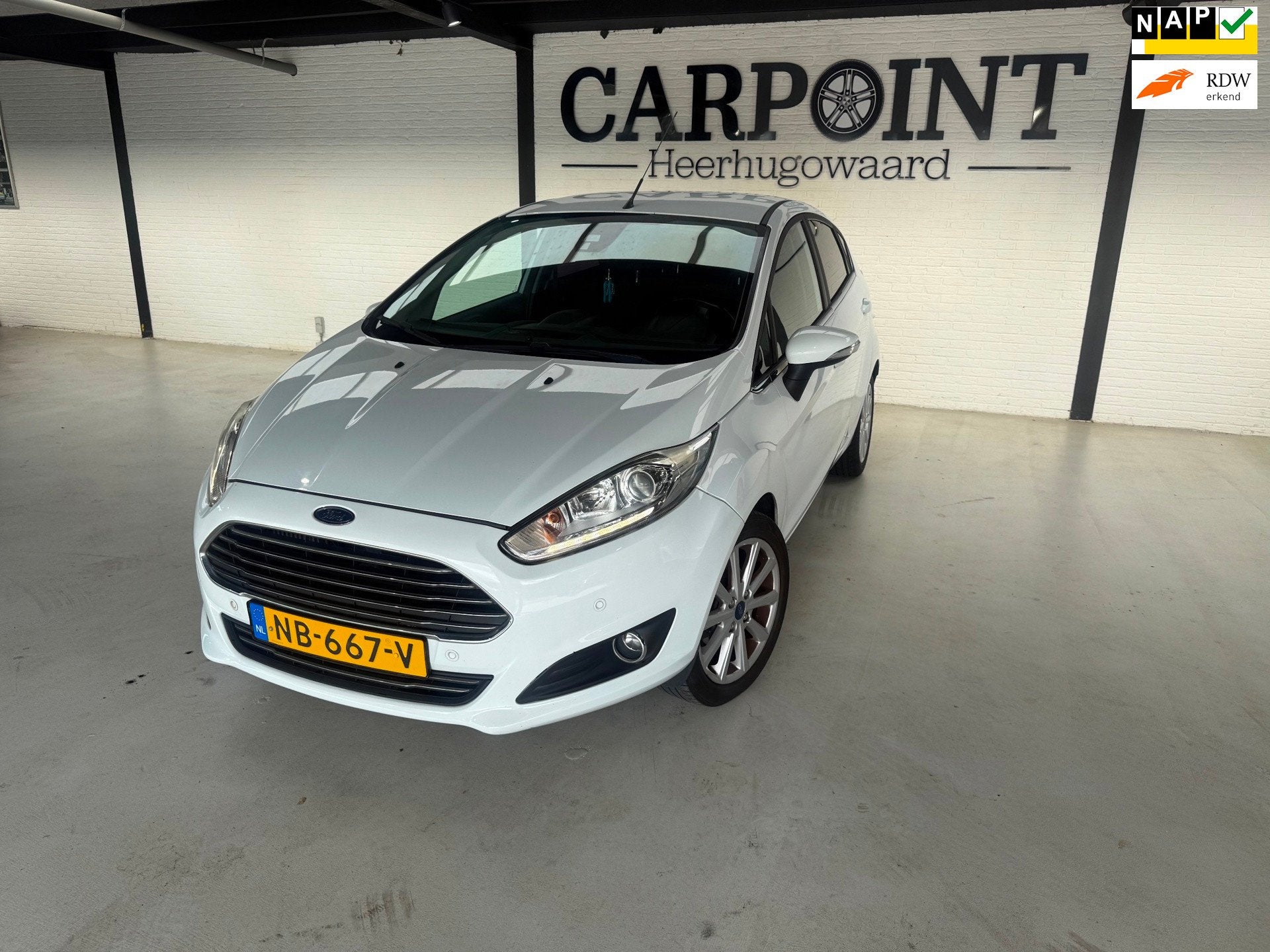 Ford Fiesta 1.0 EcoBoost Titanium 2017 Automaat 101PK Camera, Auto's, 101 pk, Euro 6, Wit, Bedrijf