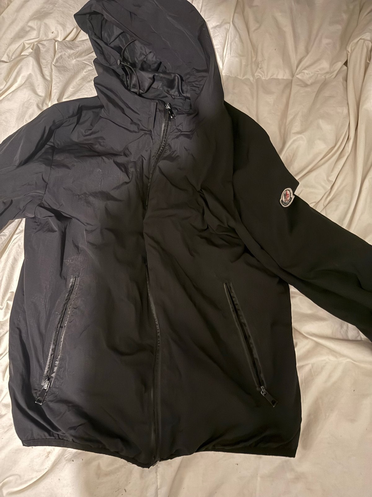 Moncler Zwarte windbreaker, Ophalen of Verzenden, Gedragen, Maat 46 (S) of kleiner, Zwart
