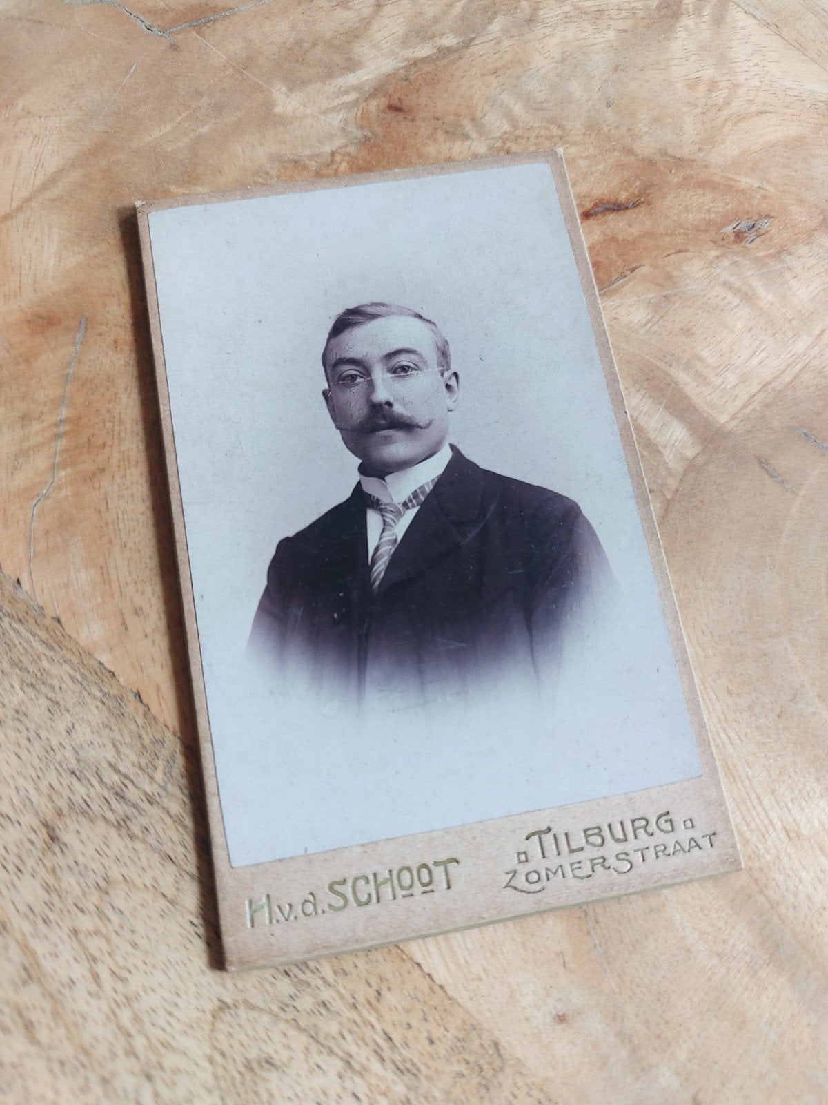 Cdv H v.d Schoot Tilburg met naam, Antiek en Kunst, Kunst | Tekeningen en Foto's, Ophalen of Verzenden, Foto, Fotografie, Origineel