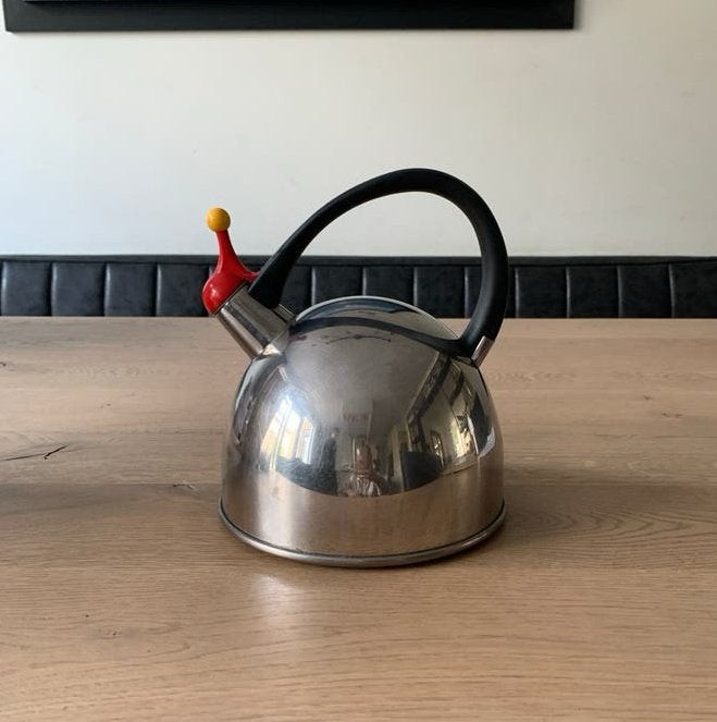 Fissler London fluitketel - RVS met kleurrijke details, Huis en Inrichting, Theepot/fluitketel, Gebruikt, Zilver, Ophalen of Verzenden