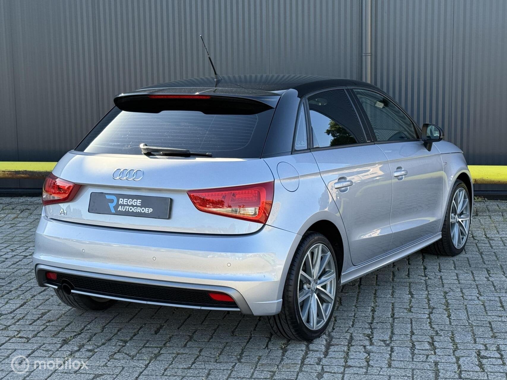 Audi A1 Sportback 1.2 TFSI Pro Line S-Line NIEUWSTAAT, Auto's, Voorwielaandrijving, 86 pk, 4 cilinders, 4 stoelen