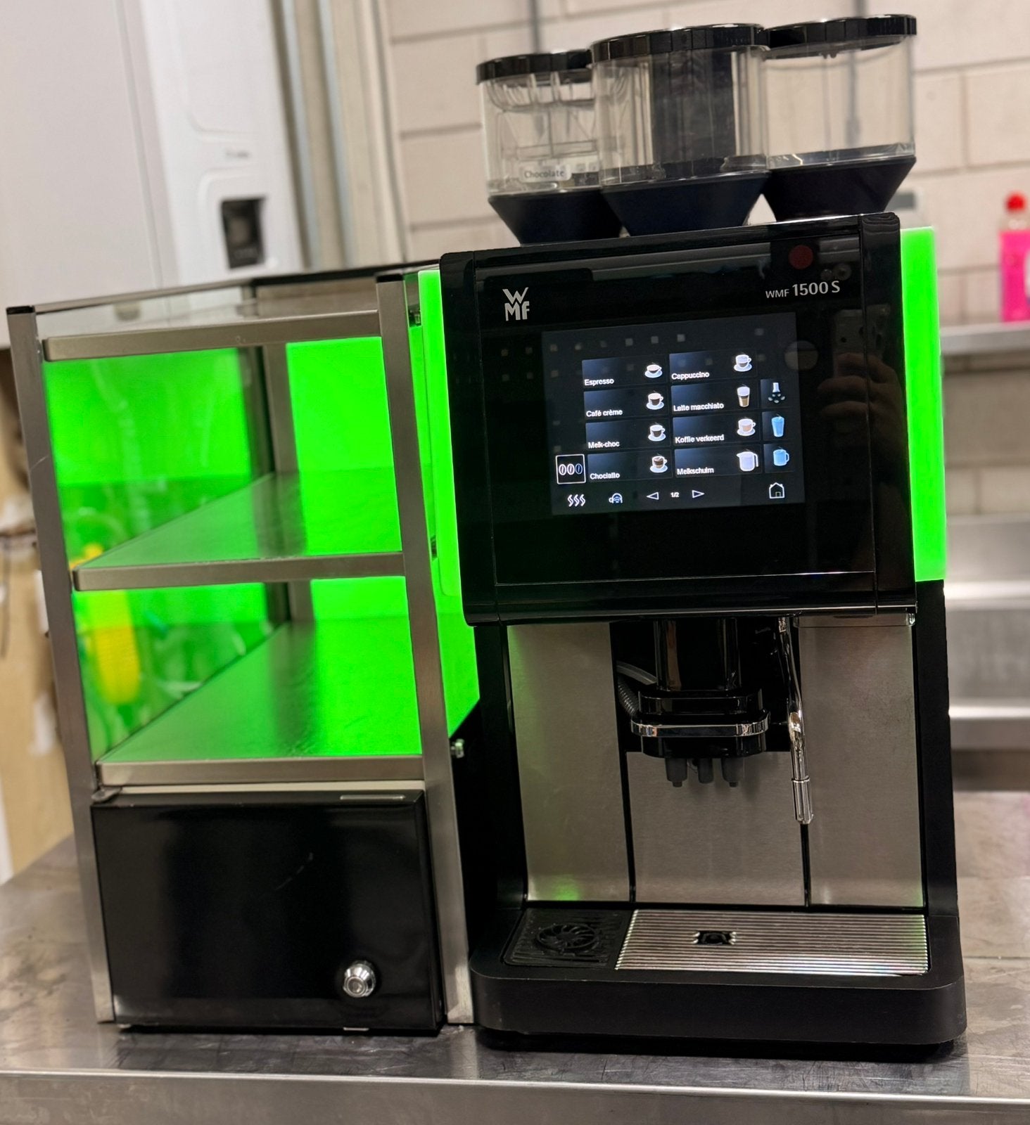 WMF 1500 S met Cup&Cool – 2 bonen + chocolade, Witgoed en Apparatuur, 10 kopjes of meer, Ophalen, Koffiemachine, Koffiebonen