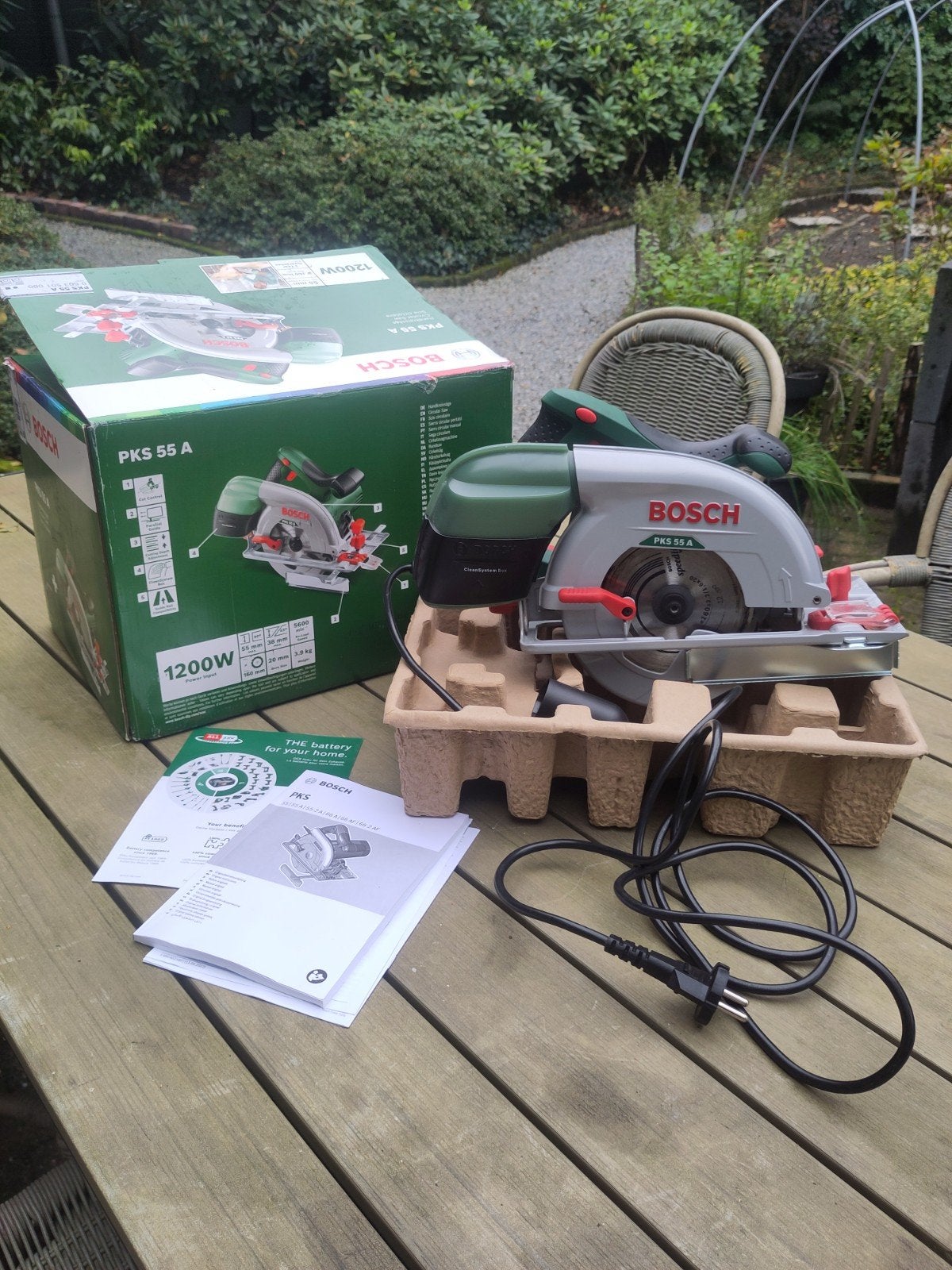 Bosch PKS 55 A Handcirkelzaag 1200W -, Cirkelzaag, Nieuw, Ophalen of Verzenden, 30 tot 70 mm