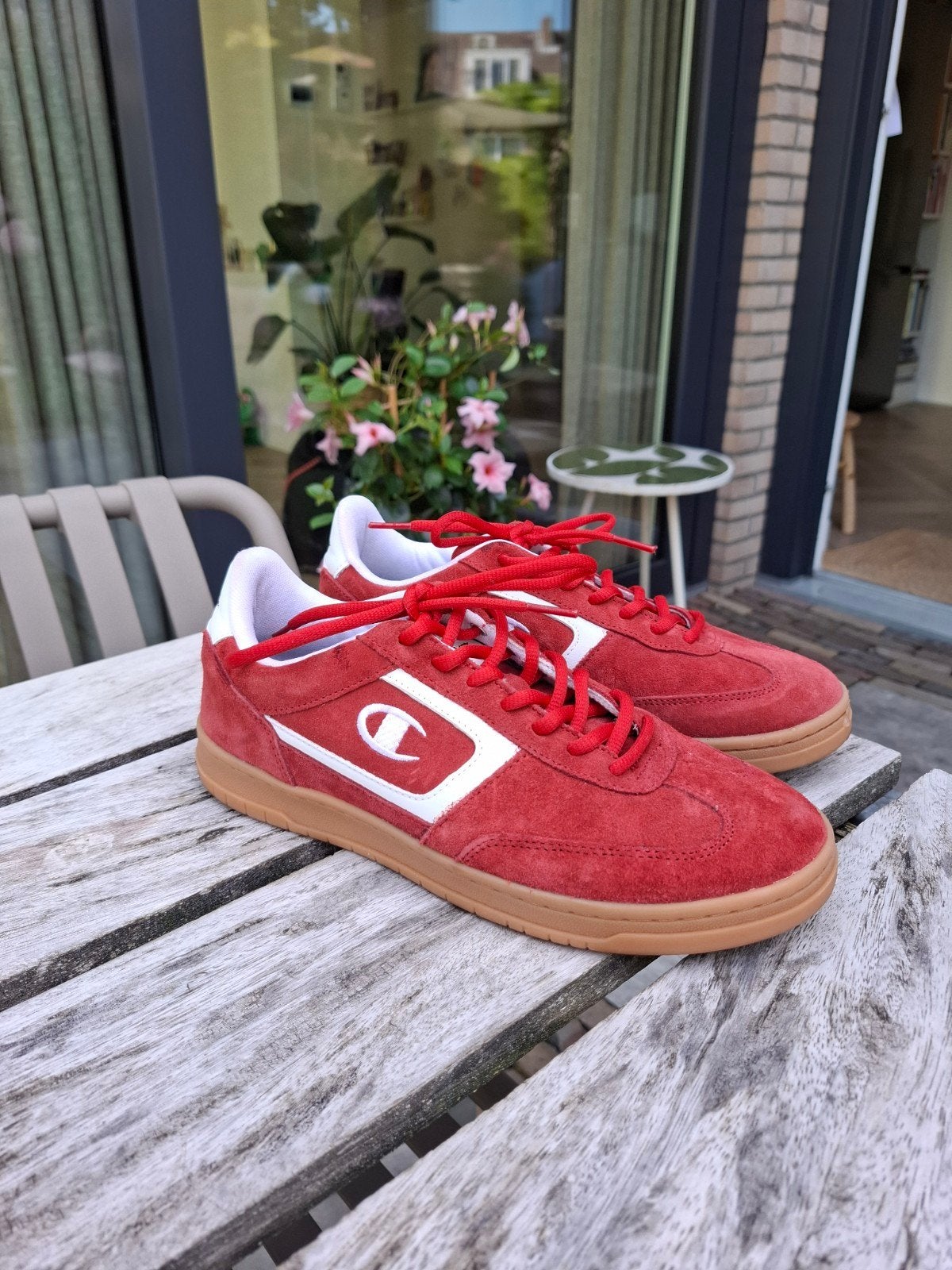 Heren sneakers, rood suède, maat 41, Kleding | Heren, Schoenen, Overige kleuren, Champion, Nieuw, Ophalen of Verzenden