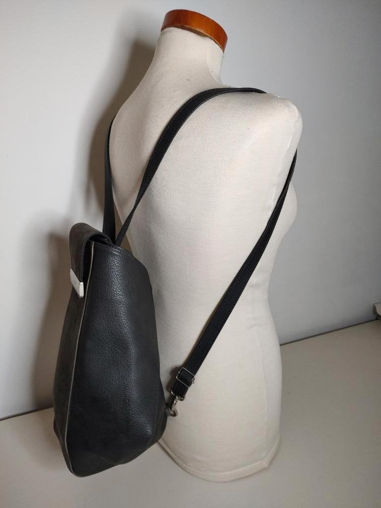 K56 TEXIER grijs lederen damestas  / rugzaktasje zeer fraai, Sieraden, Tassen en Uiterlijk, Tassen | Damestassen, -, -, Overige typen