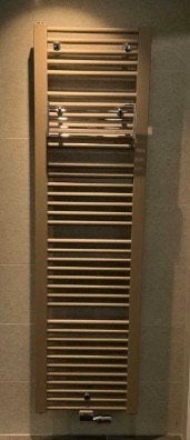 Vasco Iris-A HDM designradiator, Doe-het-zelf en Verbouw, Verwarming en Radiatoren, Zo goed als nieuw, Radiator, 80 cm of meer