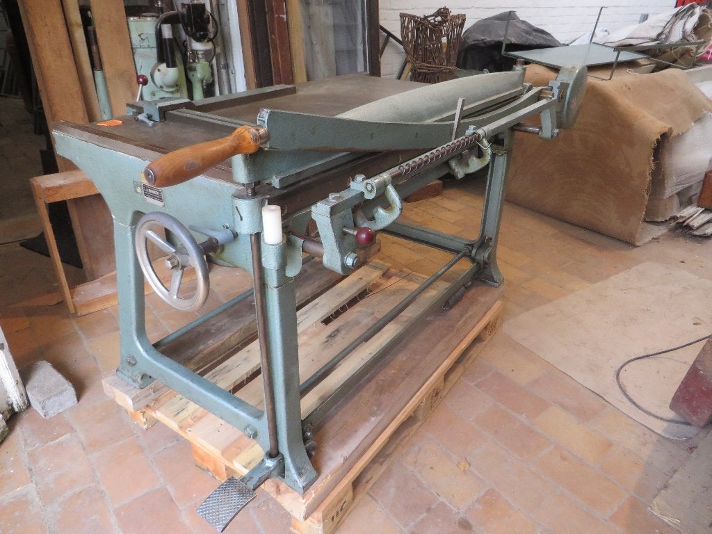 snijtafel voor karton, Ophalen, Gebruikt, Machine