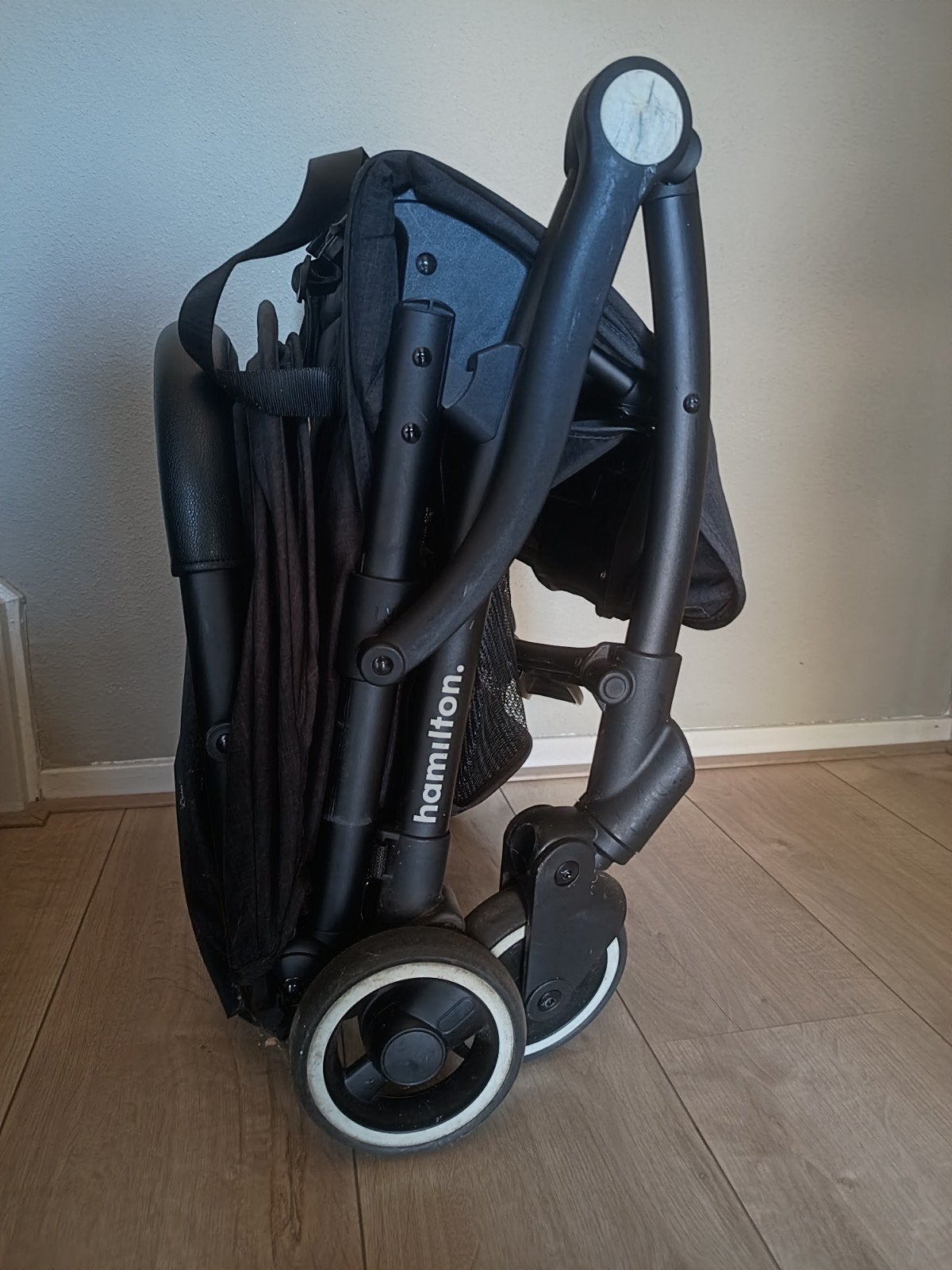 Nette Hamilton X1 kinderwagen - Compact en compleet, Ophalen, Zo goed als nieuw, Kinderwagen, Overige merken